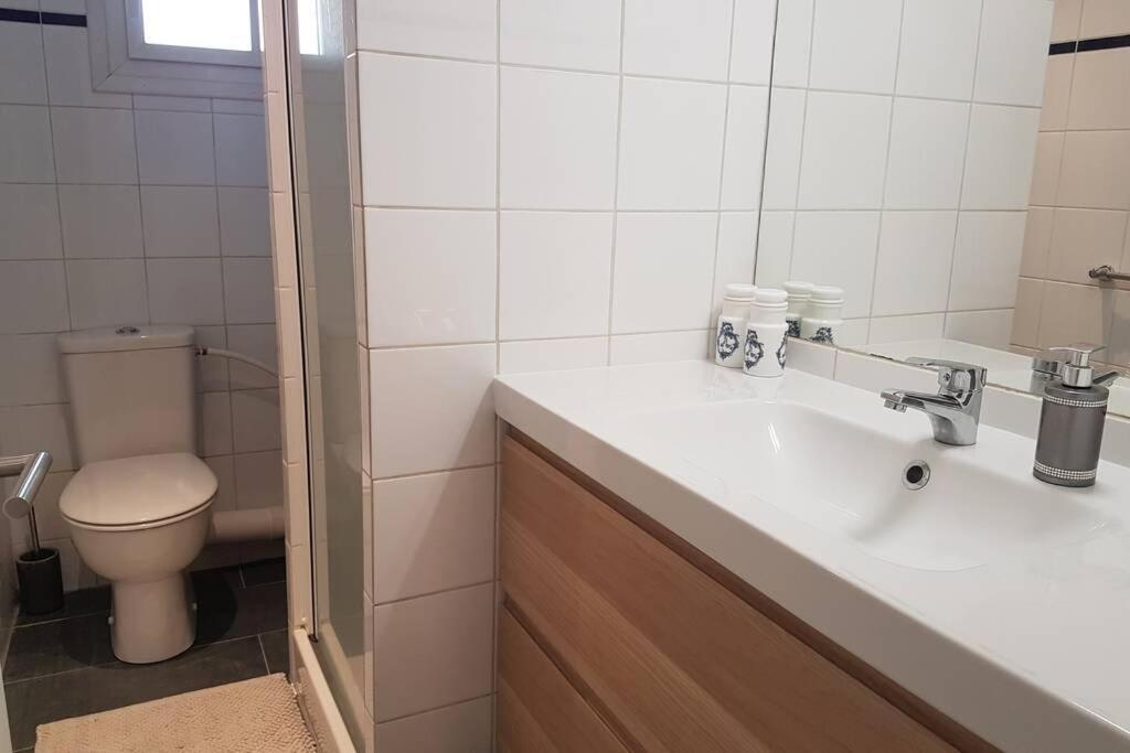 Centre Charmant 3 Pieces 2Ch Avec Parking Vannes Exterior photo